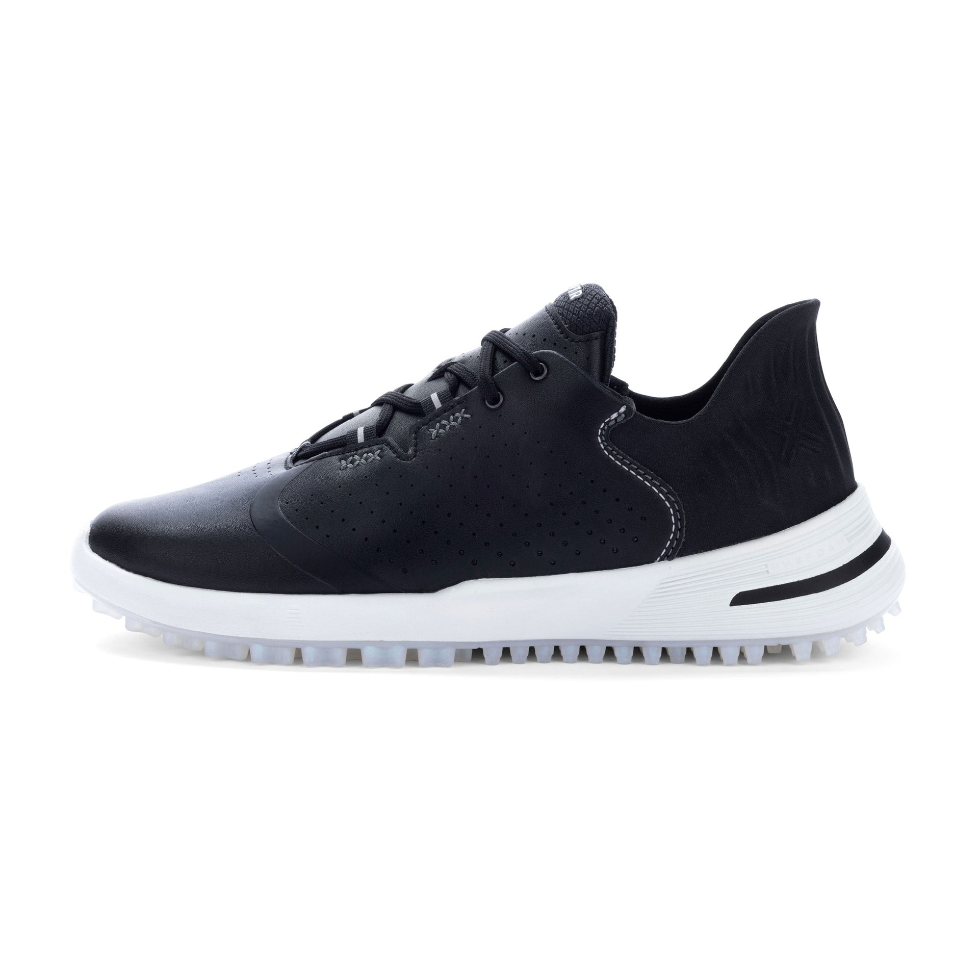 X 007 Spikeless Shoes